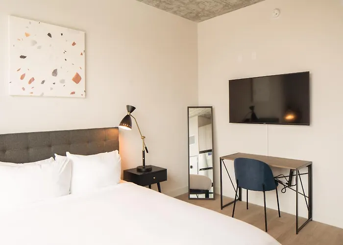 Hotel Kasa River North 4*